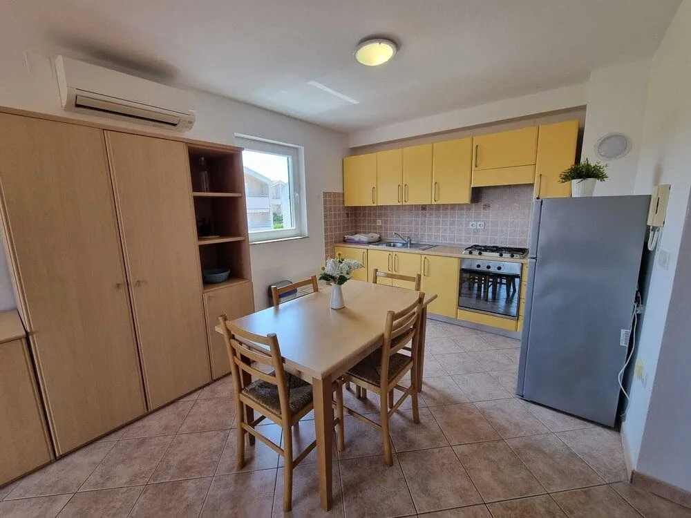 Apartment Yellow
