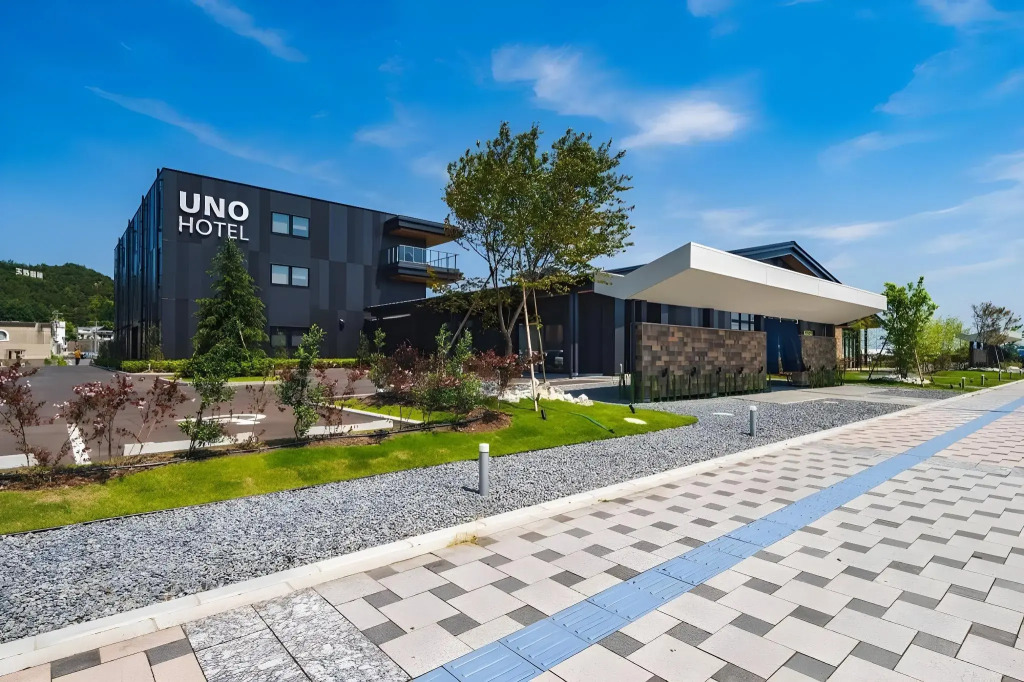 UNO HOTEL
