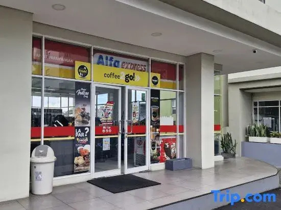 High Livin Apartment Parahyangan