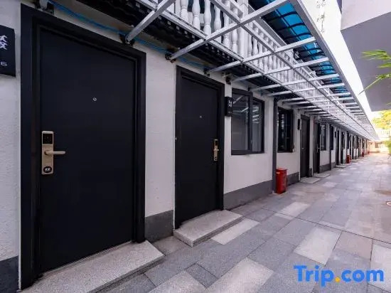 TRUE GO Courtyard-Style Hotel (Beijing Guomao Dawang Road Subway Station)