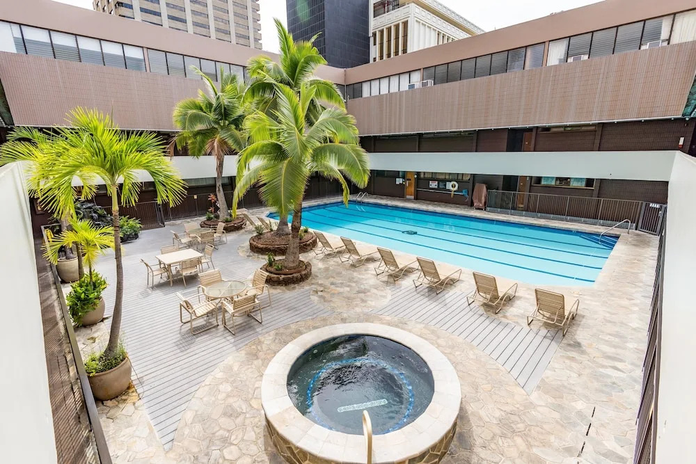 Spacious Downtown Executive Retreat Free Parking