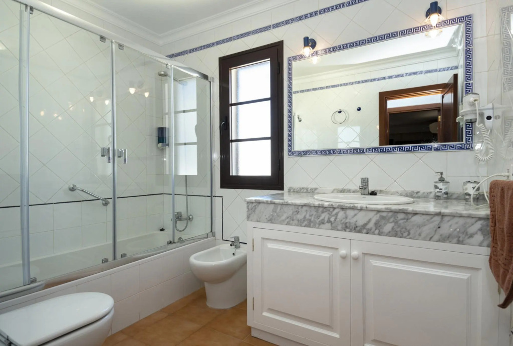 Villa Bellamar Large Heated Private Pool Walk to Beach Wifi Car Not Required - 3093