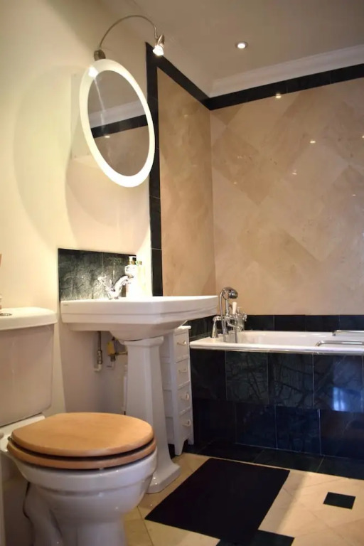 Luxury 2 Bedroom Flat in Central London