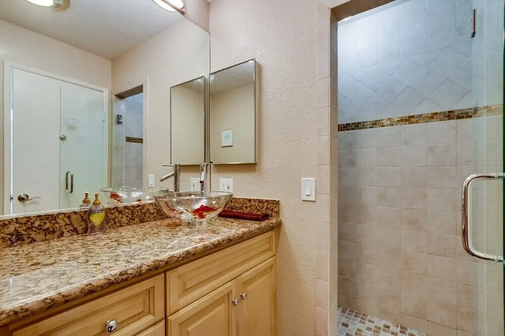 Waterfront Getaway 6 6 Bedrooms 6 Bathrooms Townhouse