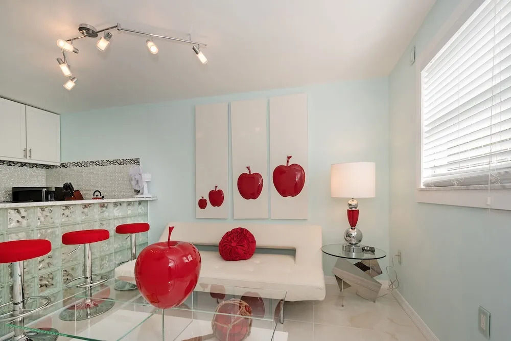 Estero Estate #6 - One Bedroom Apartment