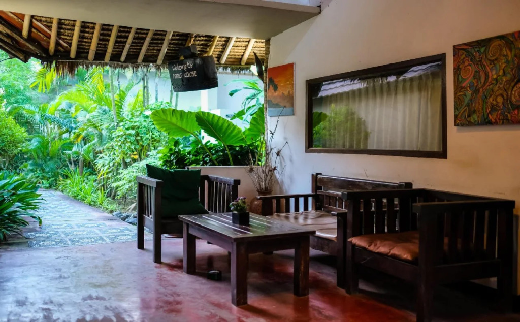 family house hotel kuta