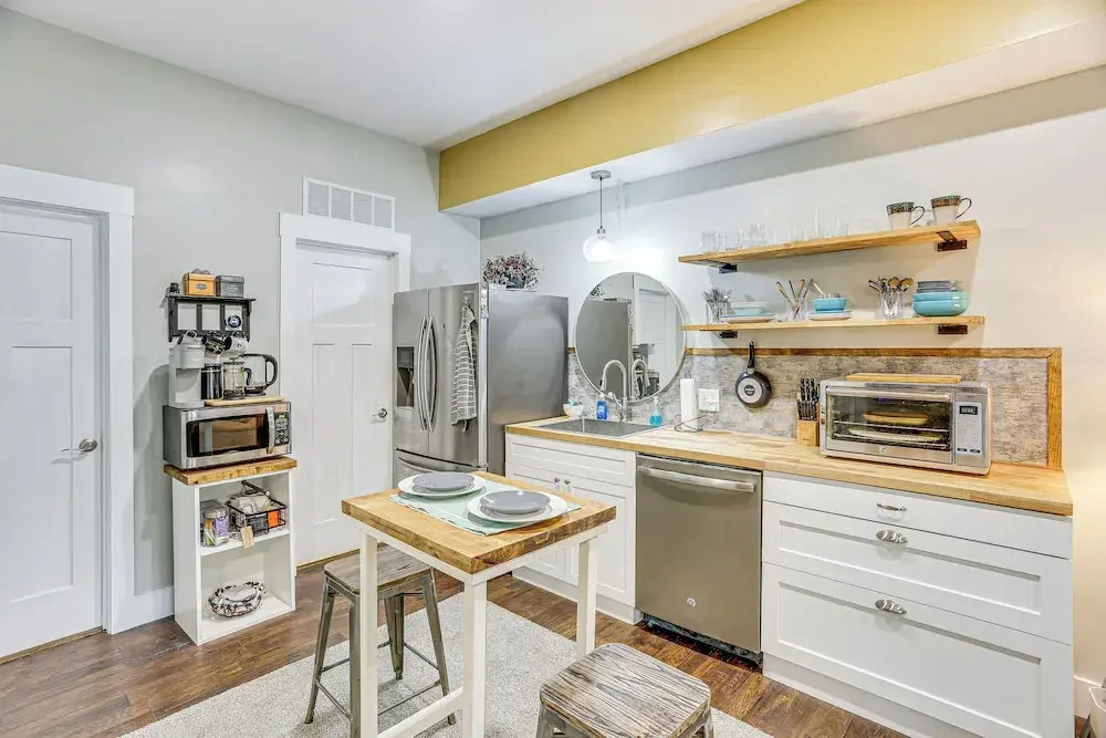 6 Mi to Downtown: Apartment in Chattanooga!
