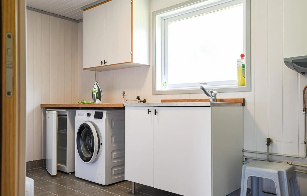 Cozy Home In Vänersborg With Wifi
