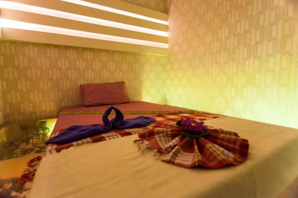 Noble Hotel