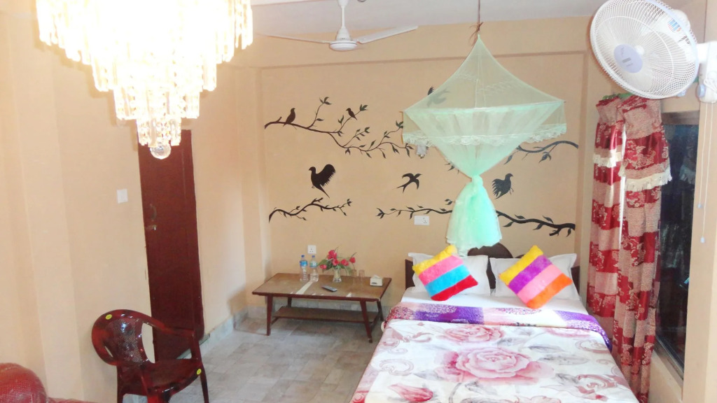 Hotel National Park Sauraha- Homely Stay and Peaceful Location with Jungle Safari arrangements