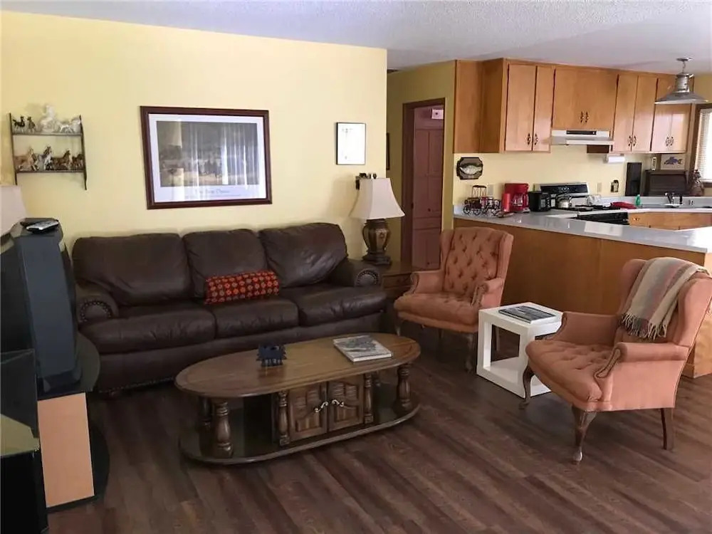 2291 Montana - 3 Br Home