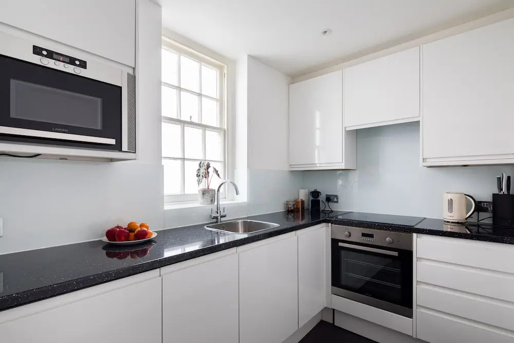 4 BDR Wilton Mews House By The Residences