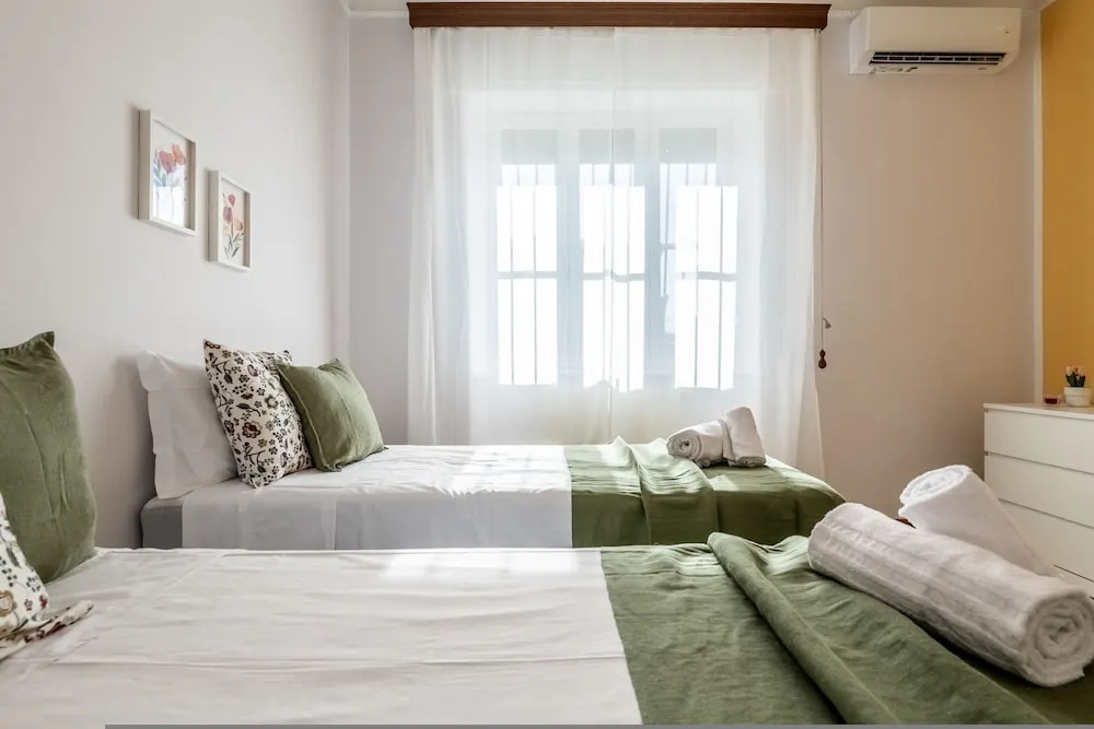 Tulipan in Livorno with 3 bedrooms and 2 bathrooms