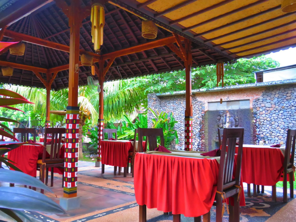 Suka Sari Cottages