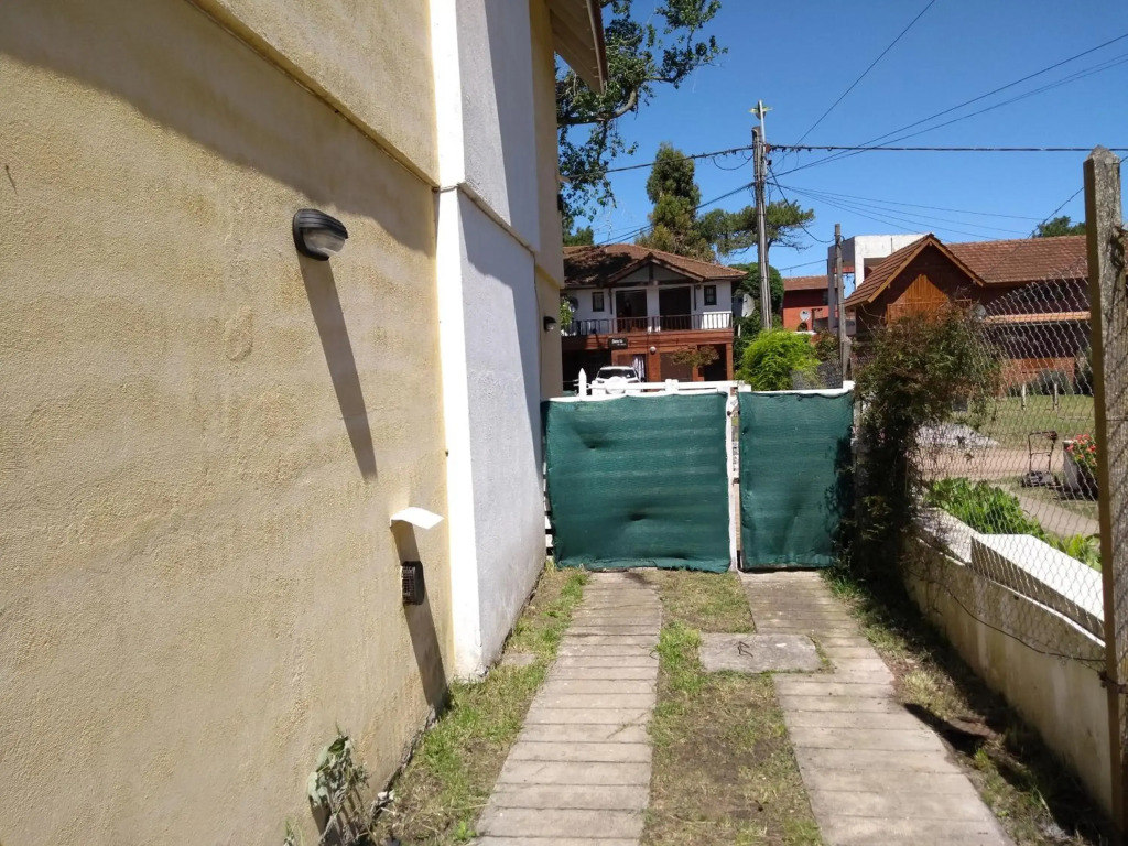 Avenida 5 1052