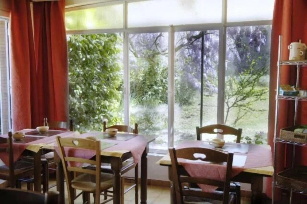 Hôtel La Garrigue & Bar Le Perchoir