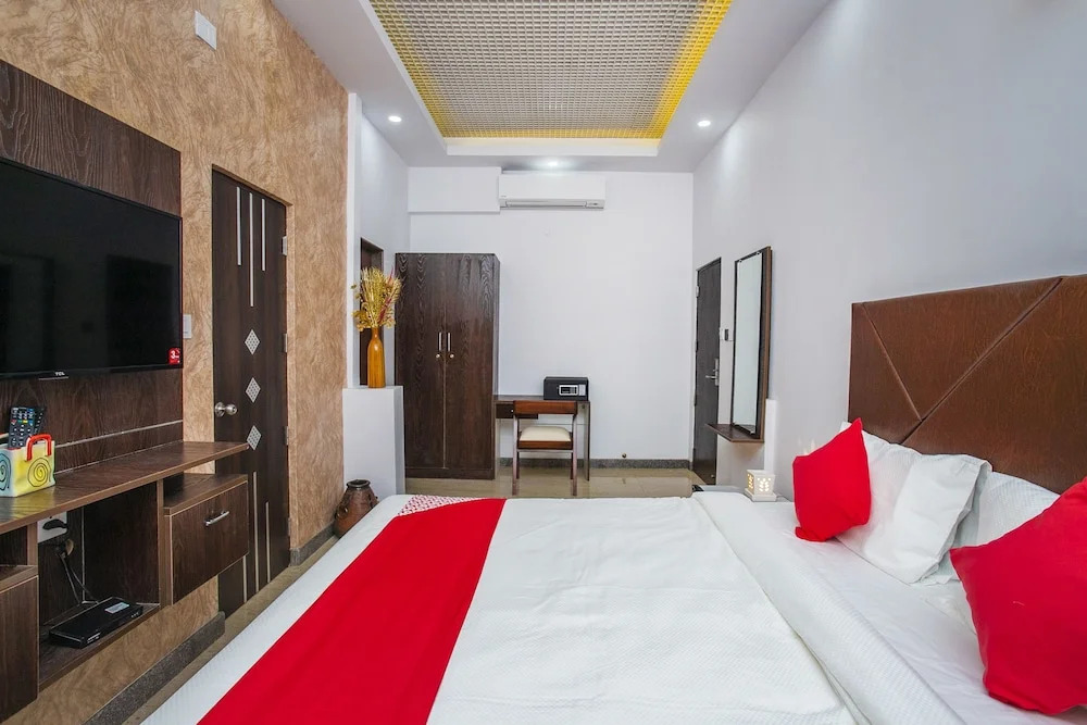 OYO 26188 Domus Atithyam
