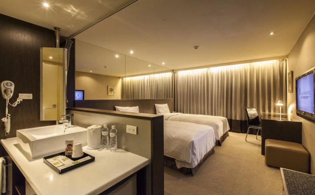 Look Hotel