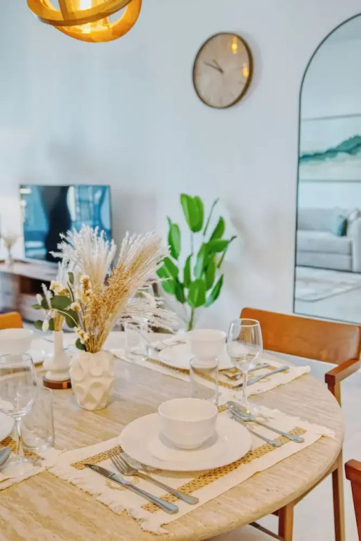 PVH - Serene Central 2BR - Creek Horizon