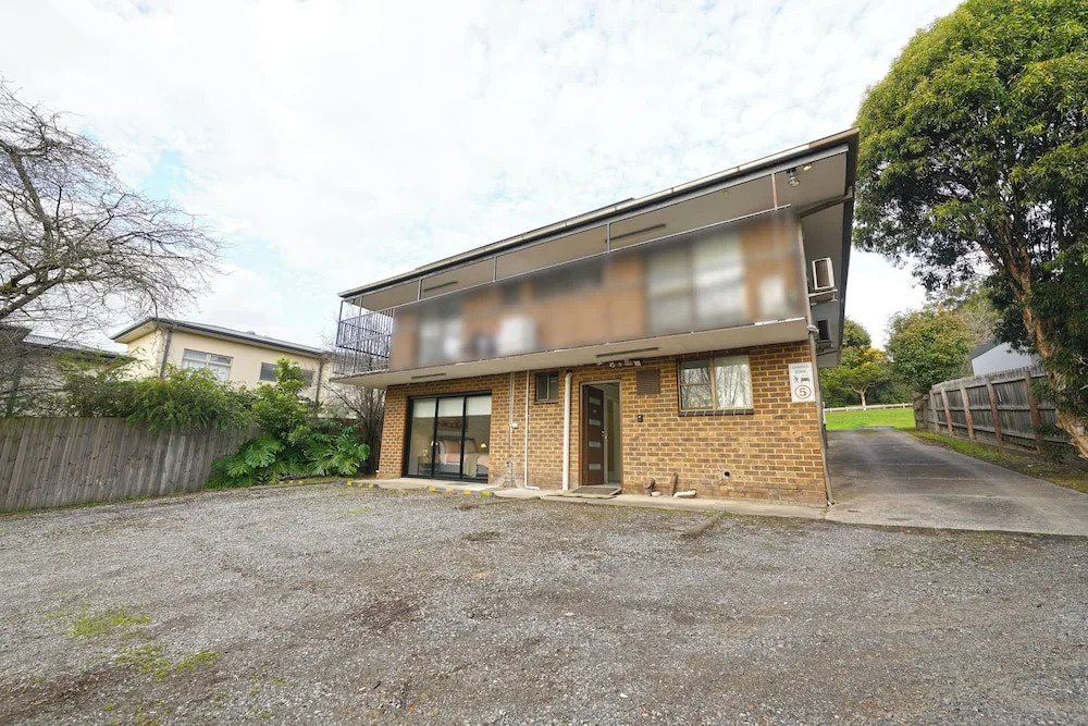 Pet Friendly Ringwood 3BR Home Parking