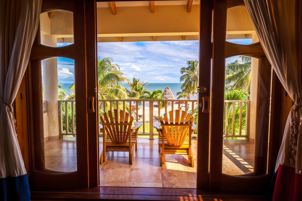 Hopkins Bay Belize a MuyOno Resort
