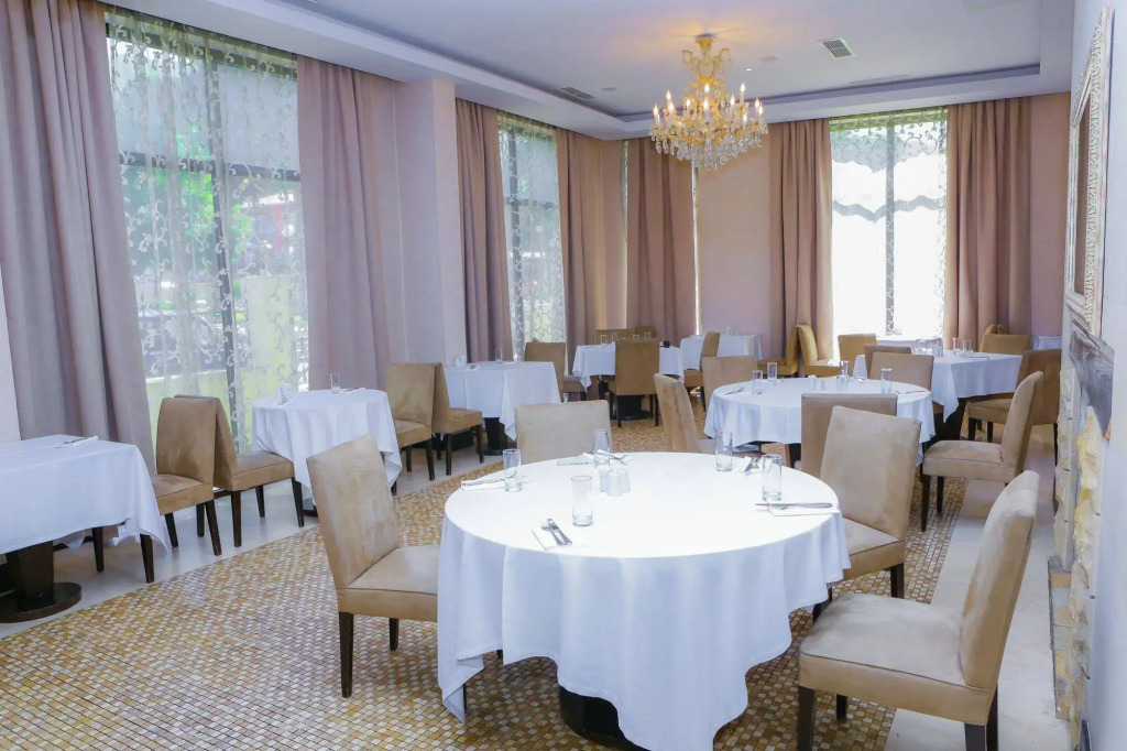 Sheki Saray Hotel 