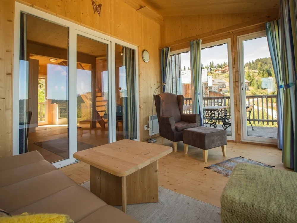 Wooden Chalet in Klippitztrl near Ski Area
