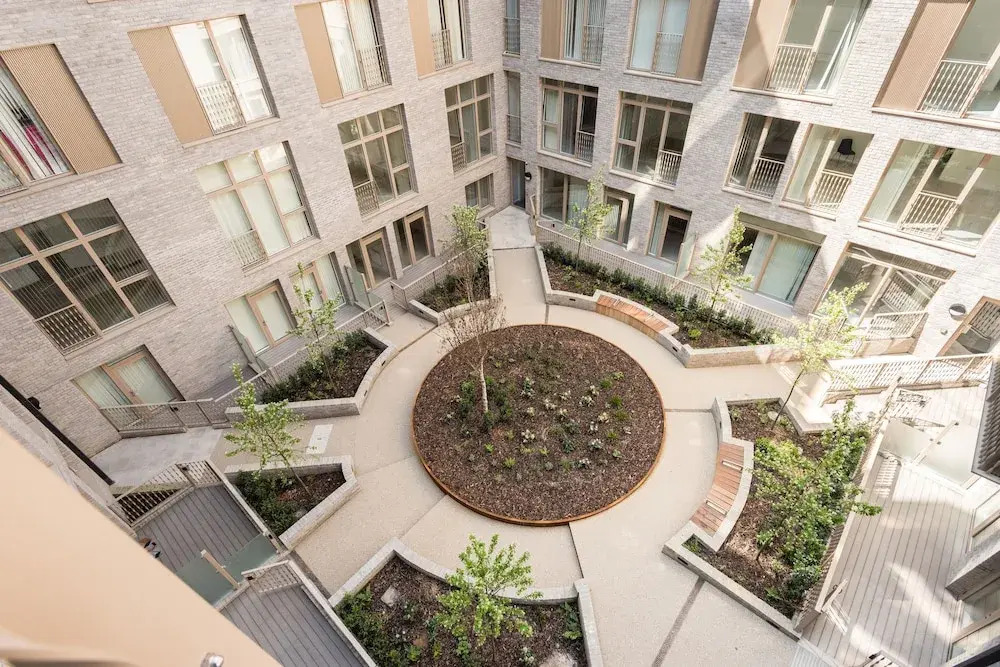 Platinum Apartments in Camden 9985