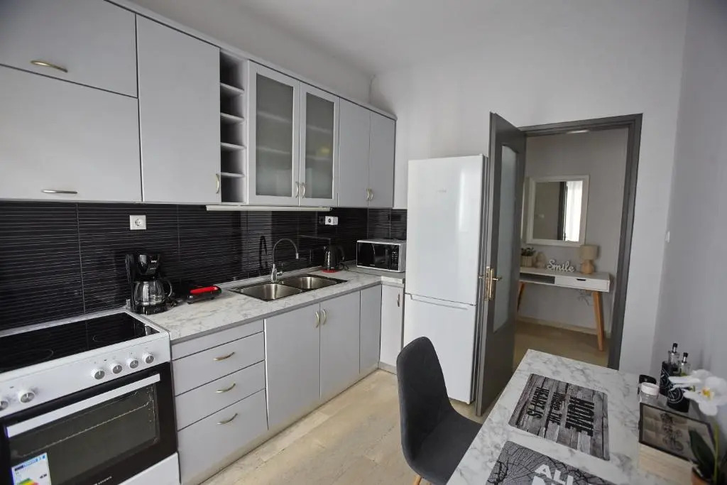 C.L.A. 2 City Lux Apartment Alaxandroupoli