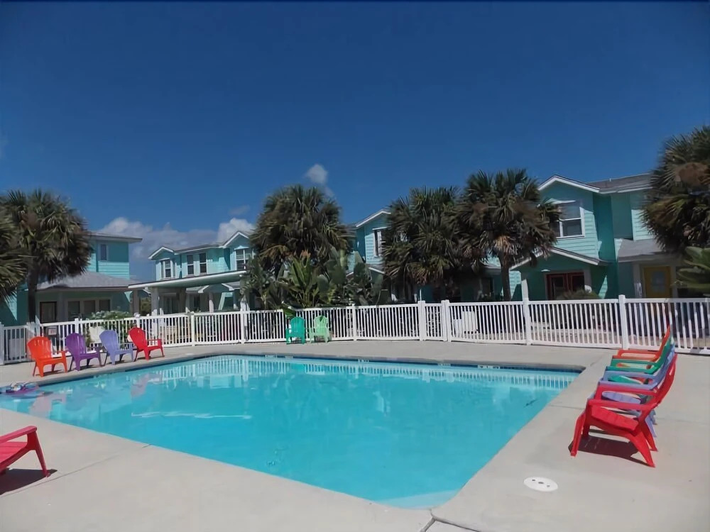 Reel Paradise - 3 Br Condo