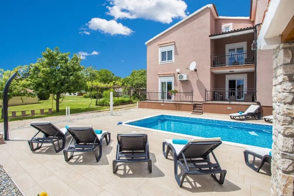 Villa Lara