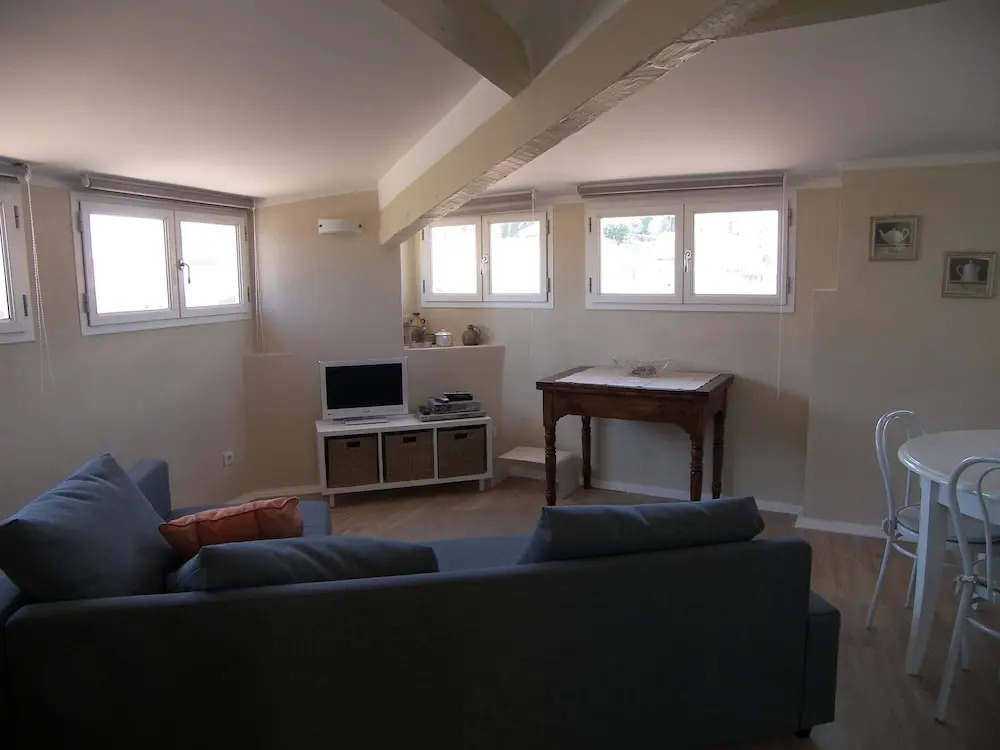 Charming apartment Forville Market