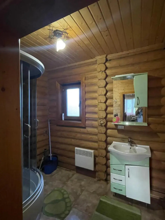 Wodden Cottage in Yasinya