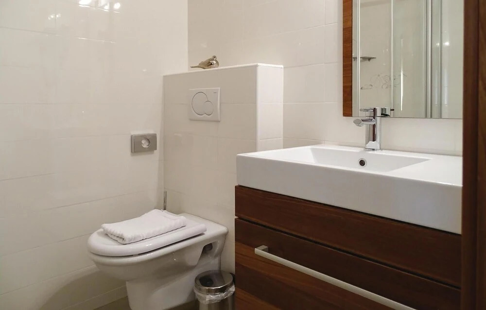 Nice Home in Lasko With Wifi and 2 Bedrooms