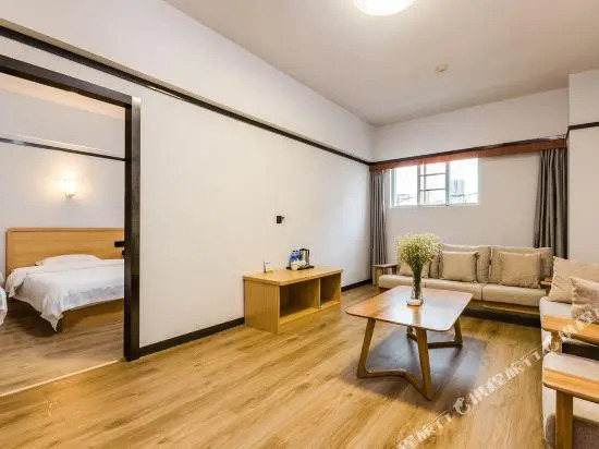 Kun Ming Rui Feng Hotel