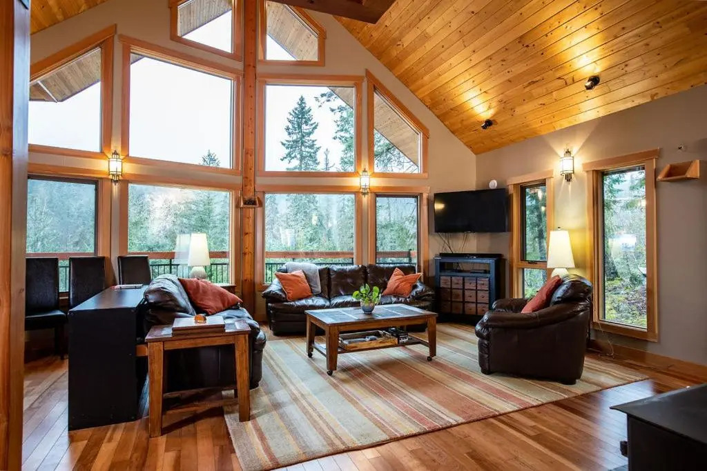 Begbie Snug by Revelstoke Vacations