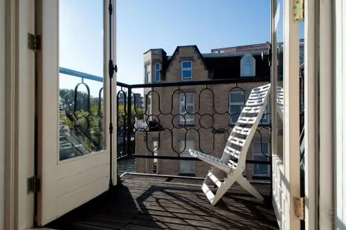 Canal Holiday Apartment