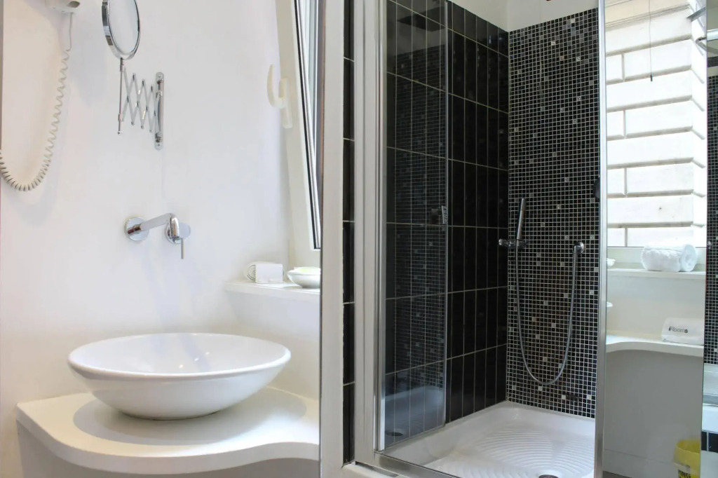 iRooms - Spanish Steps