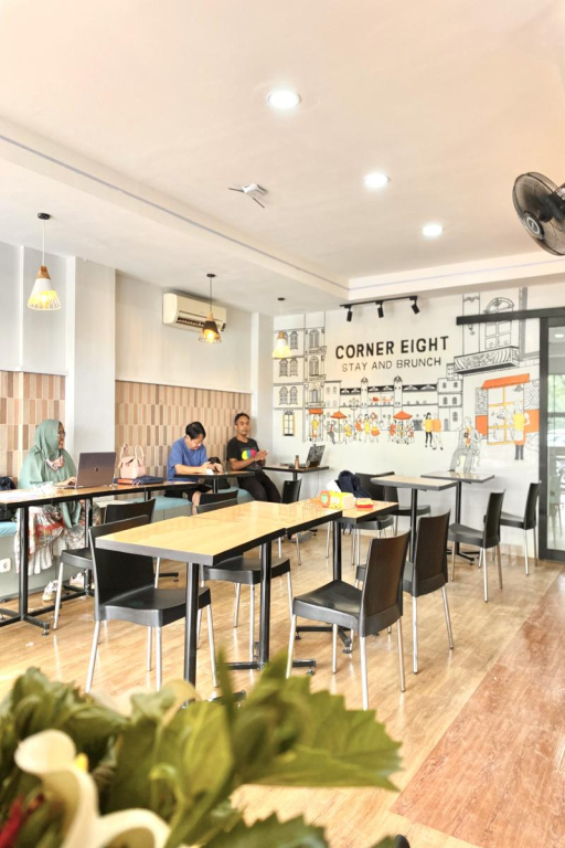Behomy Corner 8 Lippo Karawaci