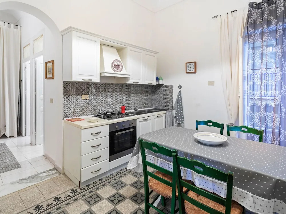 Cozy Holiday Home in Castellammare del Golfo near Sea