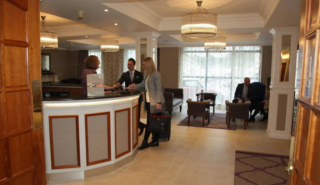 Stamps by Eight Continents The Royal Hotel, Cookstown
