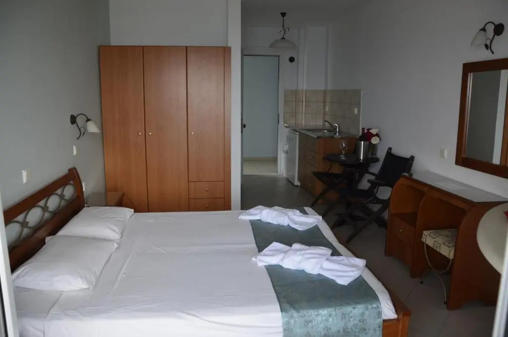 Kiwi Hotel
