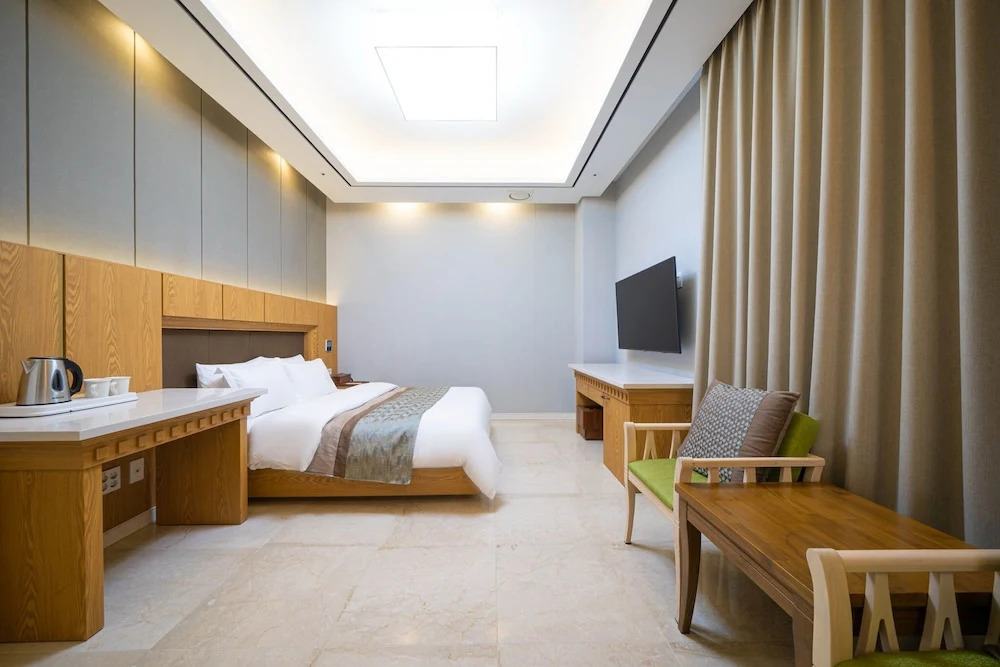 Hotel Core