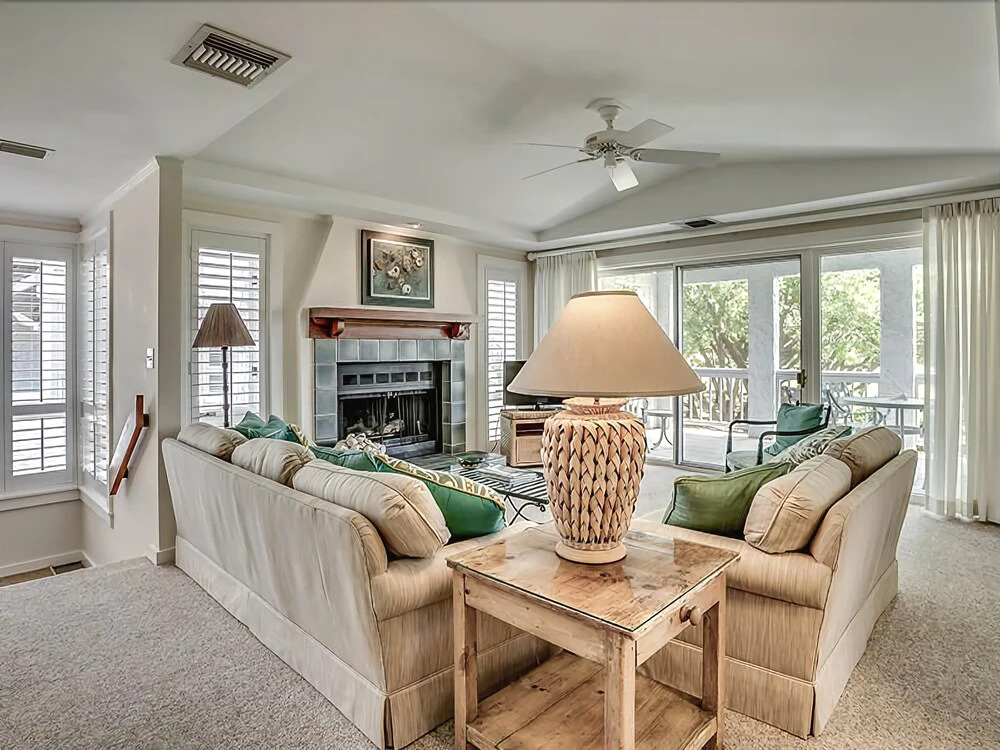 A Stone's Throw Villa 4 Bedrooms 4 Bathrooms Villa
