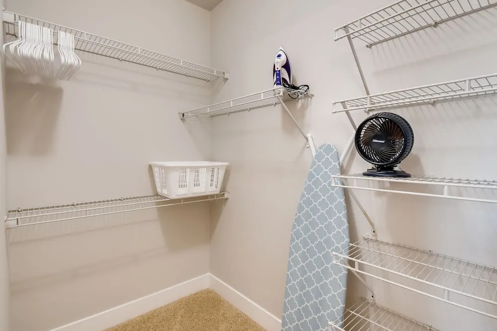 Spectacular Coffee Theme - Fast Wifi - Work Area - 2BR/2.5 Bath - Free Parking! (FV8)