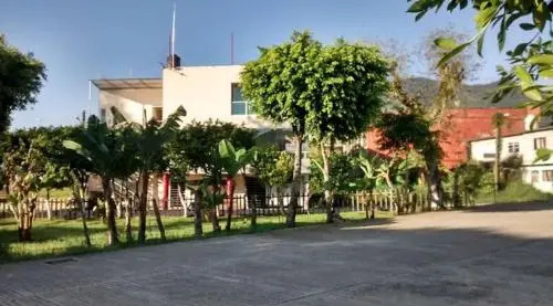 Hotel Sierra Inn