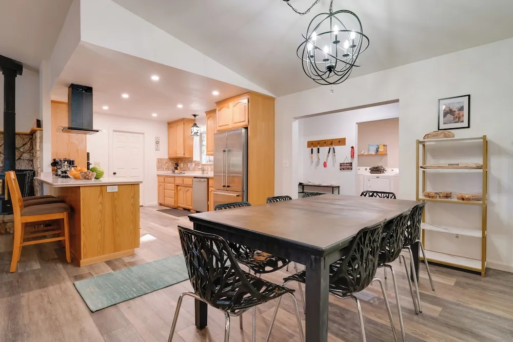 Wooded 2-unit Combo, 1 Mi to Lake Almanor