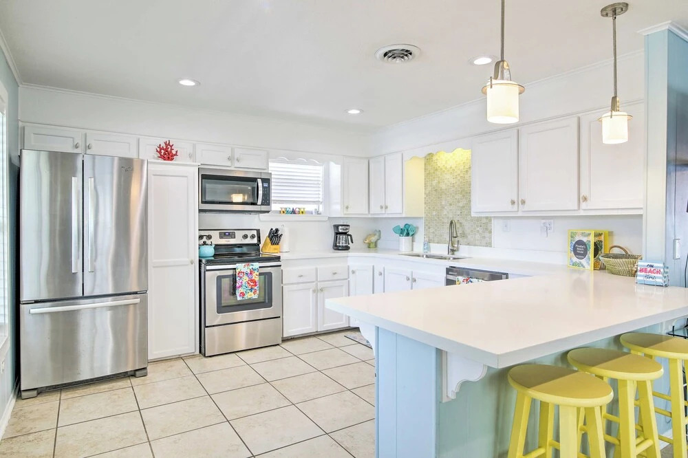 Beach Home w/ Pool & Hot Tub < 1 Block to Beach!