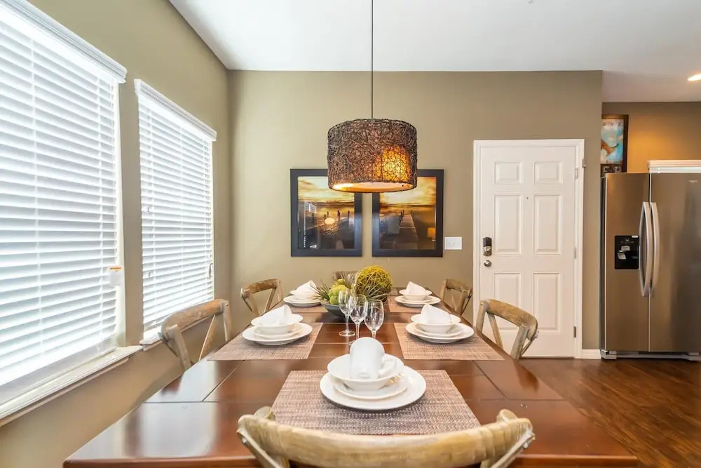 November Special at WL 4 Bed 3 Bath ID: 256178