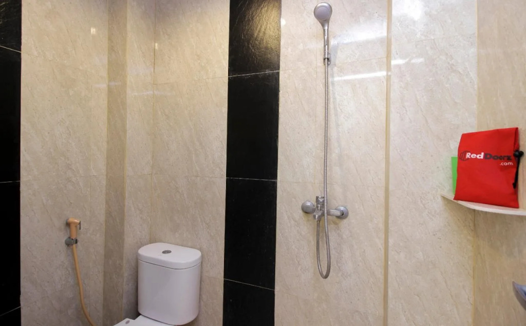 RedDoorz Near Jalan Jendral Sudirman